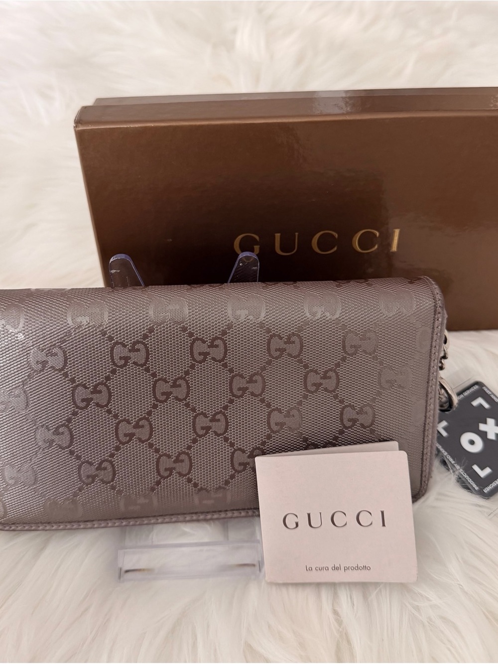 Authentic Gucci Metallic Mauve GG-Embossed Wallet Clutch